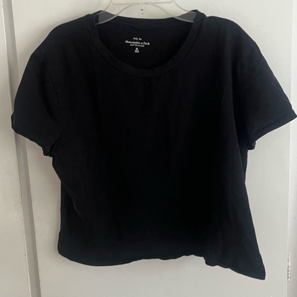 Abercrombie & Fitch Black Short Sleeve Tee